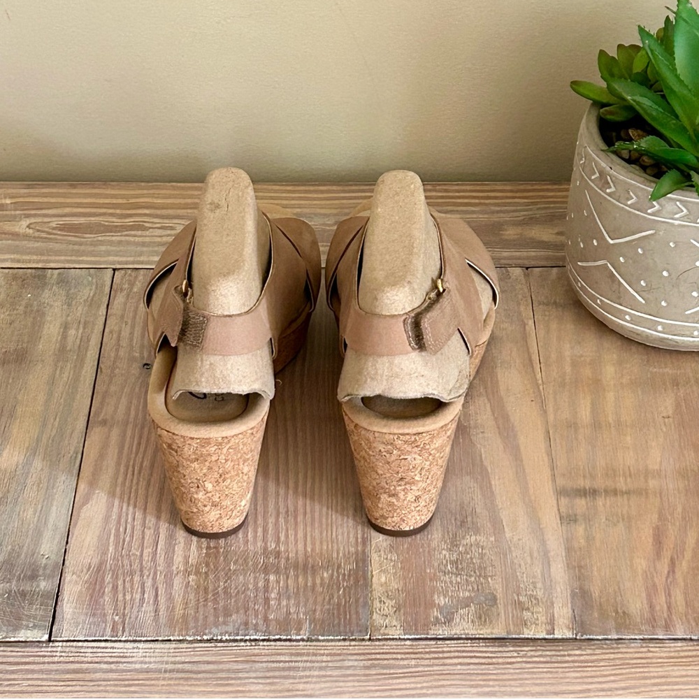 Clarks Sand Nubuck Leather Crisscross Wedge Sandal - Picture 8 of 12